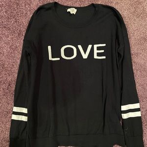 Size L LOVE sweater black white